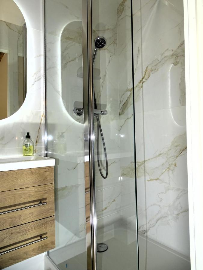 Augustins Fountain Studio Cosy Aix Centre Historique A 3 Minutes De Cours Mirabeau -Wifi-Smart Tv-Rue Calme Aix-en-Provence Dış mekan fotoğraf